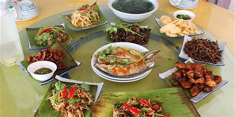 昆明必吃的美食攻略(去昆明必吃的美食攻略)缩略图