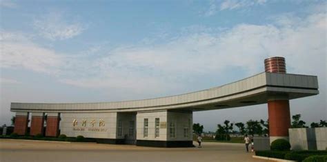 云南蒙自红河学院地址(云南蒙自红河学院详细地址)缩略图