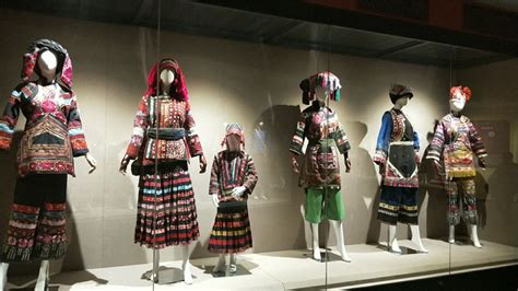楚雄彝族服饰(楚雄彝族服饰特点简介)缩略图