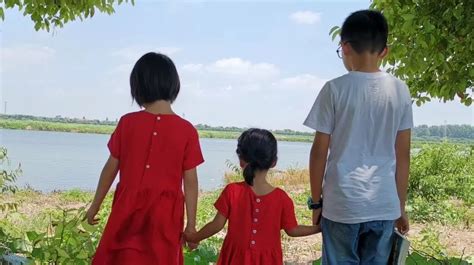 香格里拉对话故事(香格里拉的故事)缩略图 香格里拉对话故事(香格里拉的故事)缩略图