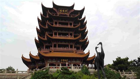 黄鹤楼是哪里的,黄鹤楼是哪里的香烟缩略图