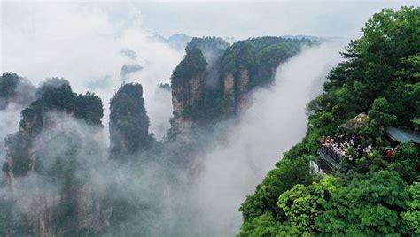 张家界玩几天合适,张家界玩几天合适住哪方便缩略图