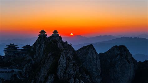 河南老君山在哪(河南老君山在哪个省哪个市)缩略图