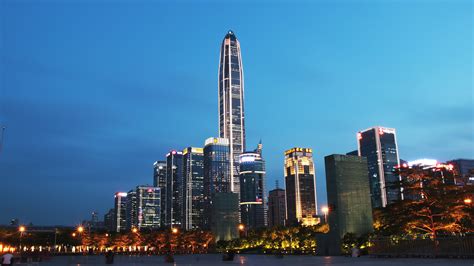 深圳塔(深圳塔700米)缩略图