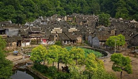 板梁古村(板梁古村景区介绍)缩略图