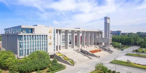 郑州科技(郑州科技学院)缩略图