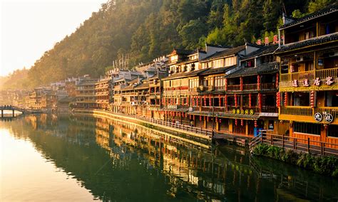 凤凰古城(凤凰古城在湖南哪个市)缩略图